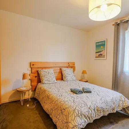 Casa de Férias Promo 20 Pourcent -proche Arjuzanx - Jeux - Terrasse - Plancha - Luglon